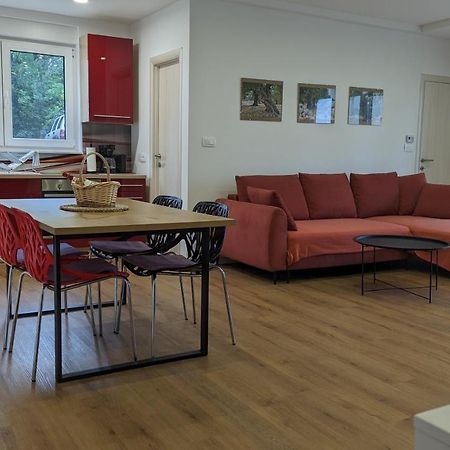 Apartment In An Urban Villa Кральевица Экстерьер фото