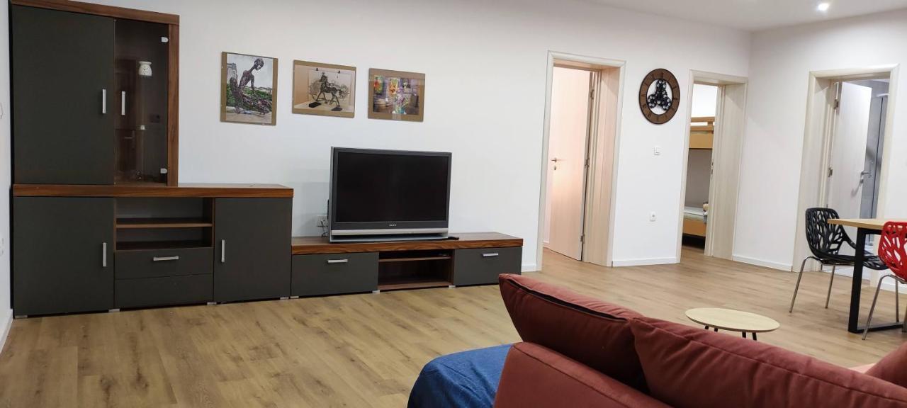 Apartment In An Urban Villa Кральевица Экстерьер фото